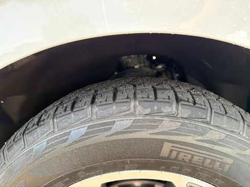 Used 2025 Ford Expedition Active AWD/4WD image 10