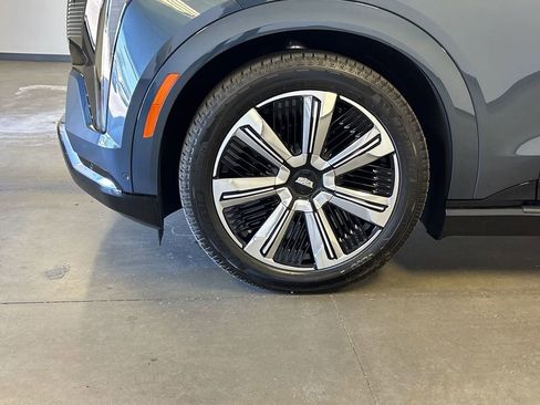 New 2025 Cadillac Escalade IQ Luxury 1 image 8