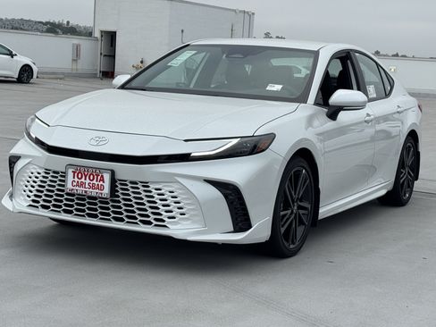 New 2026 Toyota Camry XSE FWD image 11
