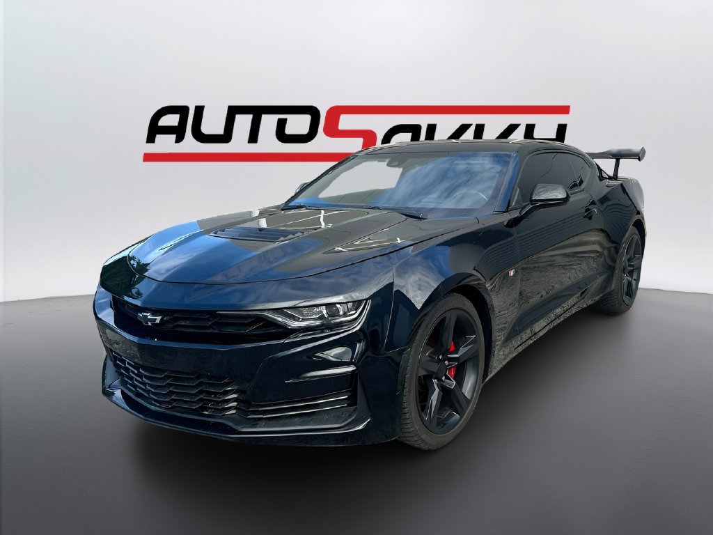 Used 2021 Chevrolet Camaro SS RWD image 3
