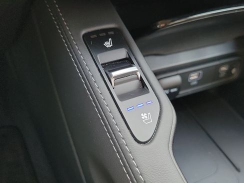 Certified 2024 Kia Telluride EX AWD/4WD image 37