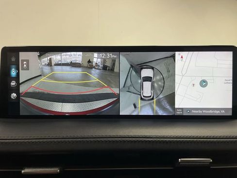 Used 2023 Genesis GV70 2.5T w/ Sport Prestige Package image 17