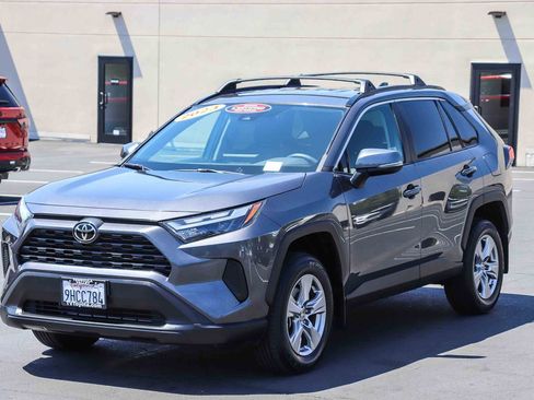 Certified 2023 Toyota RAV4 XLE FWD image 3
