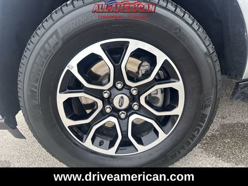 Used 2024 Ford Expedition XLT image 33