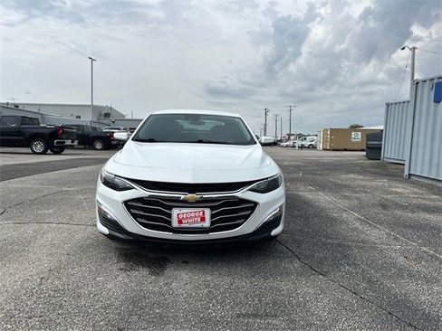 Certified 2023 Chevrolet Malibu LS w/ Driver Confidence Package image 9