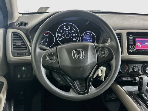 Used 2018 Honda HR-V LX image 17