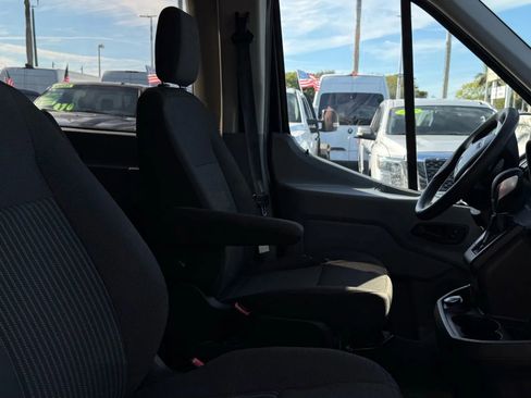Used 2019 Ford Transit 350 XLT image 18