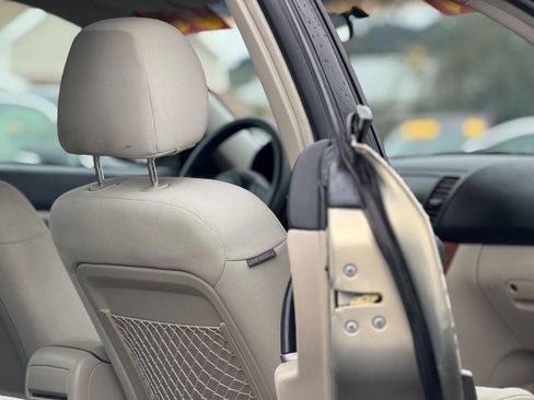 Used 2005 Subaru Outback 2.5i image 5