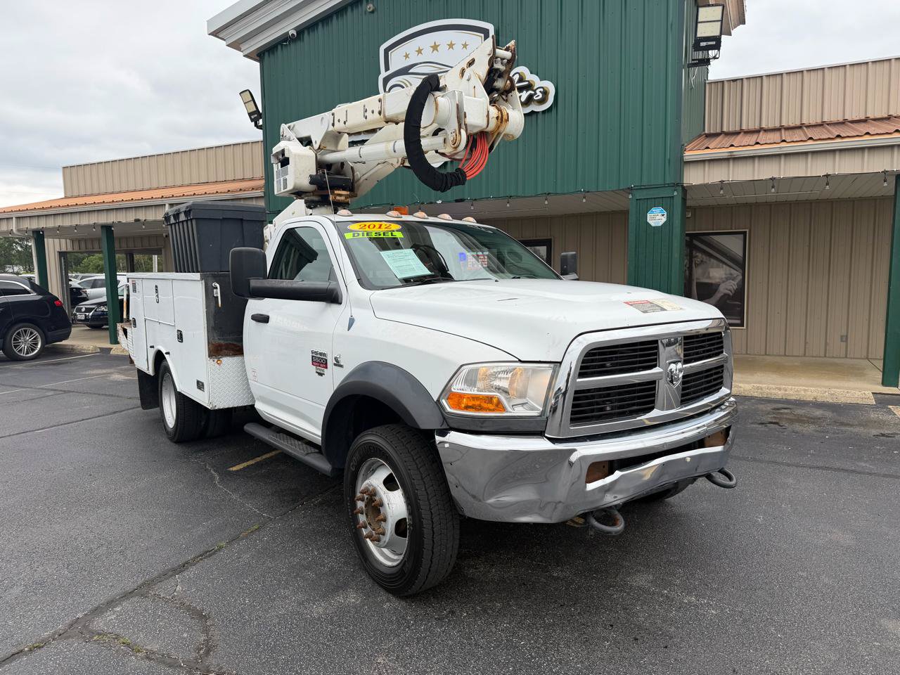 Used 2012 RAM 5500 4x4 Regular Cab w/ ST Decor Group image 2
