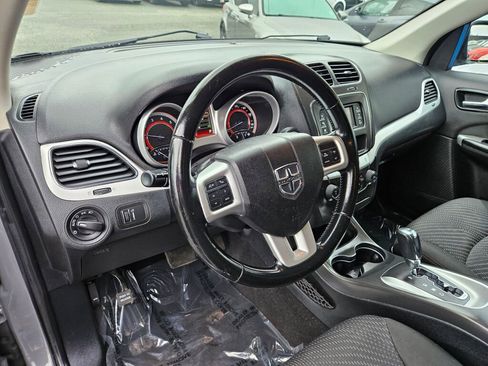 Used 2020 Dodge Journey SE w/ SE Popular Equipment Group image 21