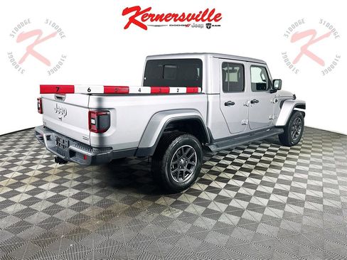 Used 2020 Jeep Gladiator Overland image 7