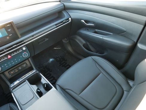 Certified 2025 Hyundai Tucson SEL image 11