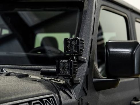 Used 2025 Jeep Gladiator Rubicon w/ Safety Group AWD/4WD image 31