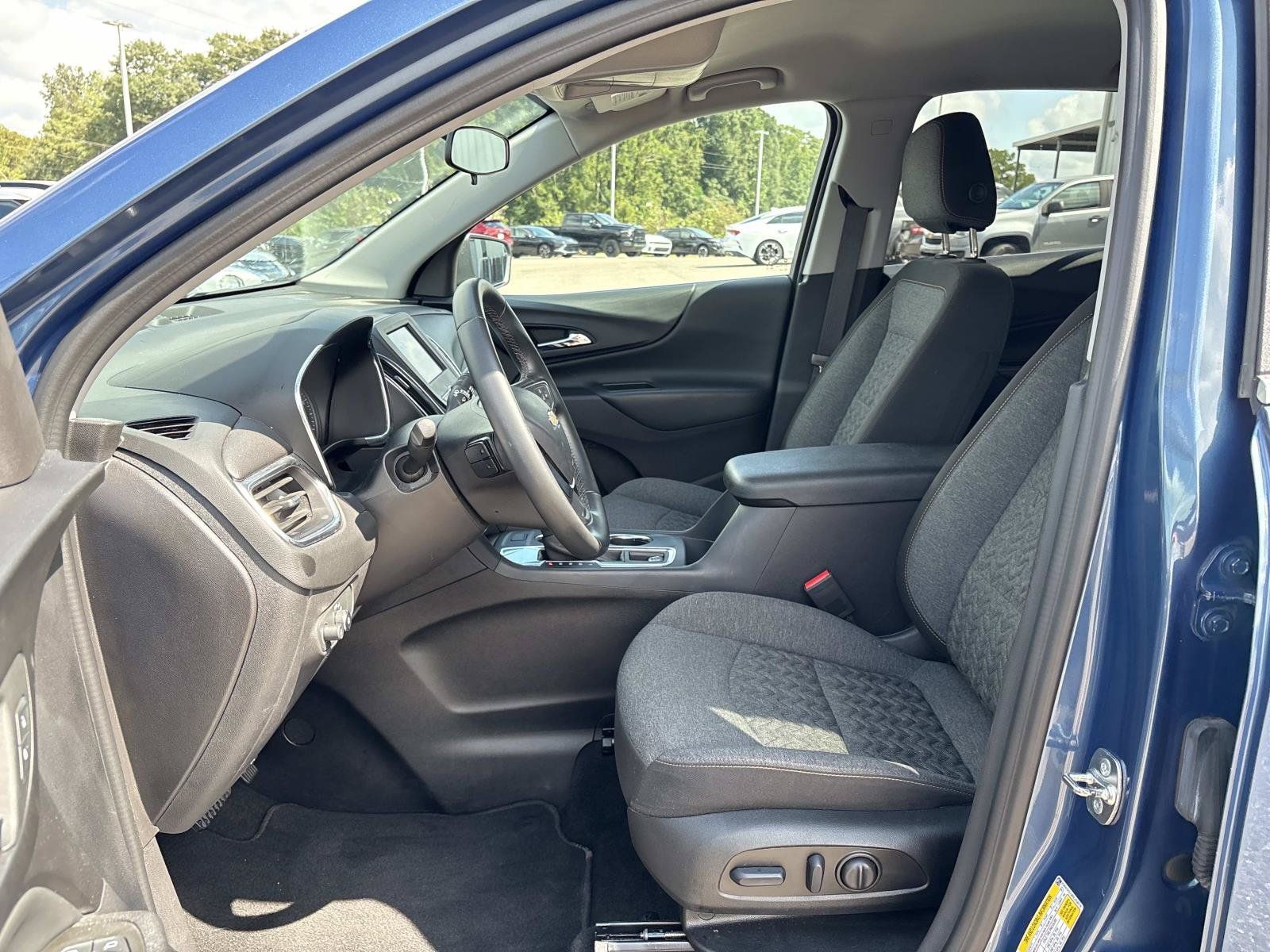 Used 2024 Chevrolet Equinox LT FWD image 13