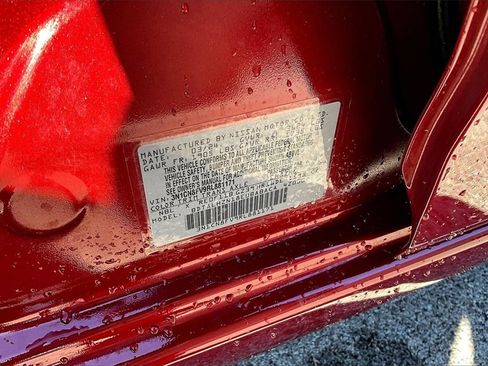 Used 2024 Nissan Versa SR w/ Trunk Package image 31