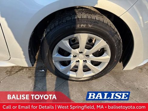 Used 2020 Toyota Corolla LE image 11