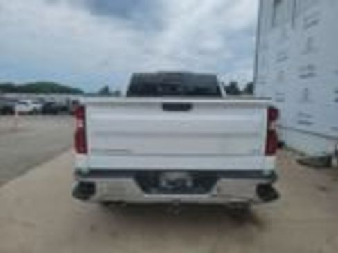 Used 2025 Chevrolet Silverado 1500 LTZ w/ Z71 Off-Road Package AWD/4WD image 4