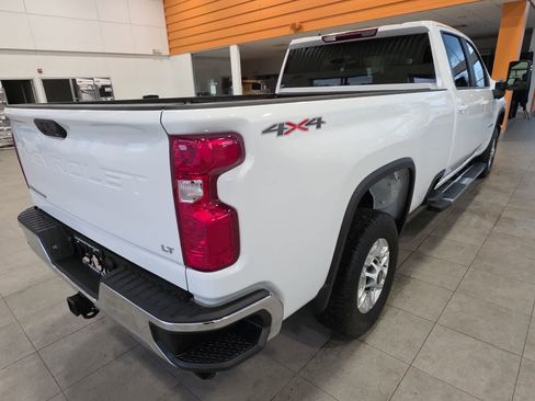 Used 2025 Chevrolet Silverado 2500 LT w/ Convenience Package AWD/4WD image 7