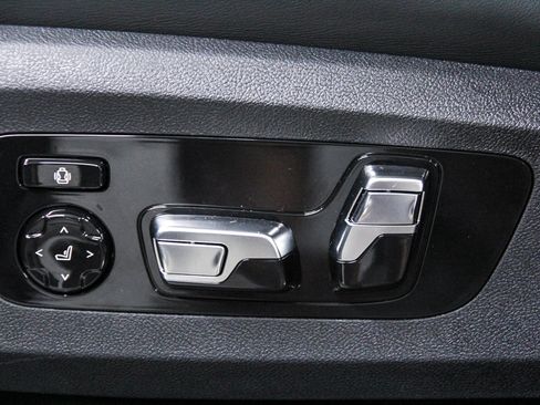 New 2026 BMW X6 M Competition w/ Executive Package image 21