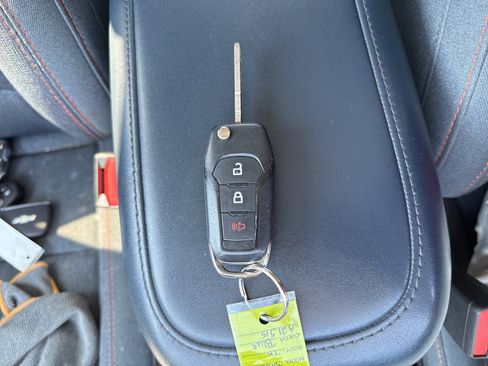 Used 2022 Ford Maverick XLT w/ Equipment Group 300A Standard image 21