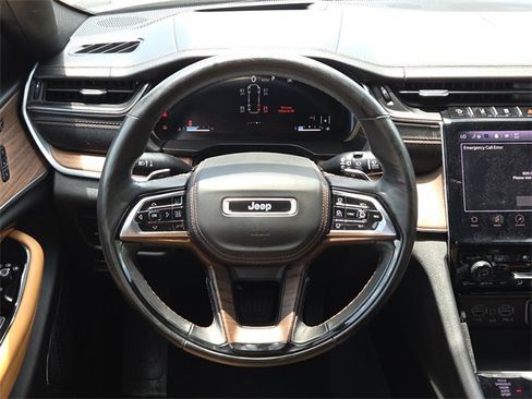 Used 2021 Jeep Grand Cherokee L Summit w/ Advanced Protech Group IV image 13