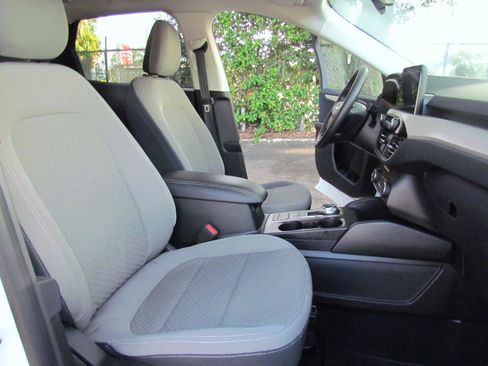 Used 2022 Ford Escape SE w/ SE Sport Appearance Package FWD image 23