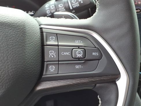 New 2026 Jeep Grand Cherokee L Limited AWD/4WD image 18