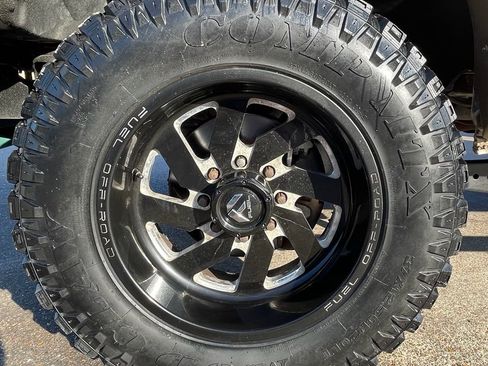 Used 2015 Ford F250 Platinum w/ FX4 Off-Road Package image 15