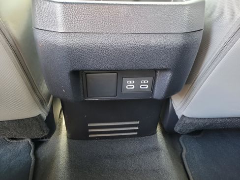 Certified 2025 Toyota Tacoma TRD Sport image 11