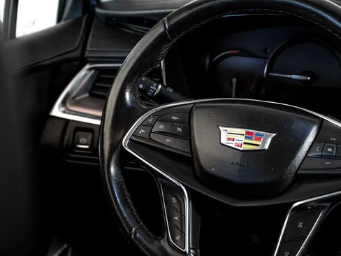 Used 2019 Cadillac XT5 Premium Luxury image 14