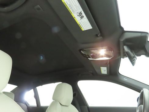 Certified 2024 BMW i5 eDrive40i w/ Executive Package image 18