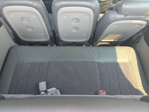 Used 2003 Chevrolet Venture Warner Brothers w/ Security Package FWD image 16