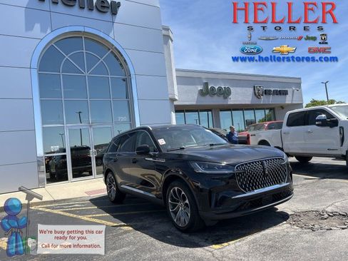 Used 2025 Lincoln Aviator Reserve w/ Illumination Package AWD/4WD image 1