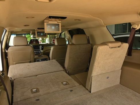 Used 2019 GMC Yukon XL SLT w/ Open Road Package image 25