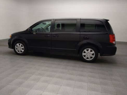 Used 2018 Dodge Grand Caravan SE w/ UConnect Hands-Free Group FWD image 3