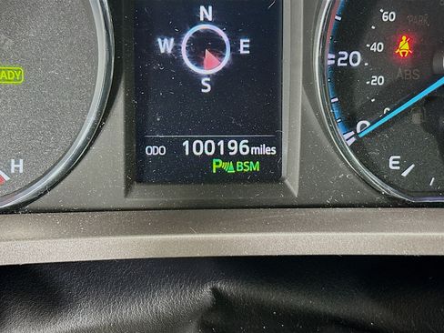 Used 2017 Toyota RAV4 Limited image 19