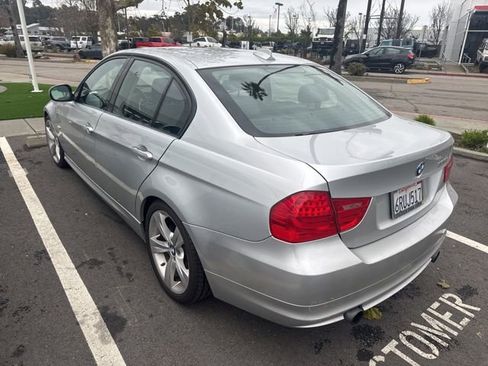 Used 2011 BMW 335i Sedan image 6