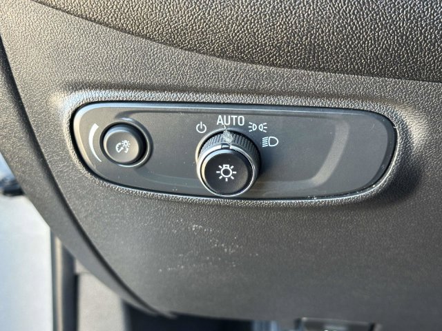 Certified 2024 Chevrolet Equinox LT FWD image 13