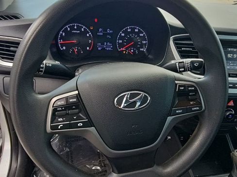 Used 2021 Hyundai Accent SE image 14