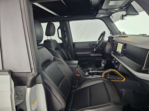 Used 2021 Ford Bronco Badlands w/ Sasquatch Package image 10