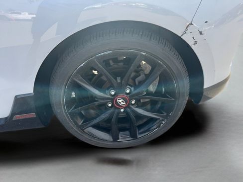 Used 2020 Hyundai Veloster Turbo R-Spec FWD image 18