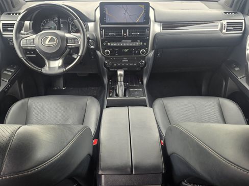 Used 2023 Lexus GX 460 Luxury w/ Accessory Package AWD/4WD image 15
