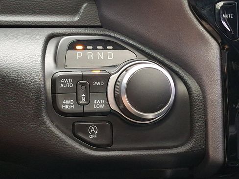 Used 2023 RAM 1500 Big Horn AWD/4WD image 28