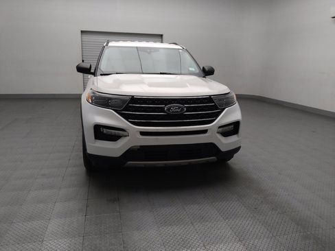 Used 2020 Ford Explorer XLT w/ Equipment Group 202A RWD image 14