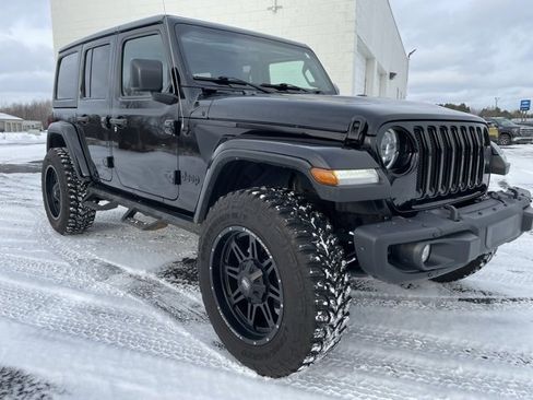 Used 2023 Jeep Wrangler Unlimited Sport image 12
