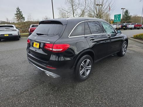 Used 2019 Mercedes-Benz GLC 300 4MATIC image 6