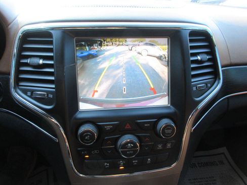 Used 2015 Jeep Grand Cherokee Summit w/ Platinum Series Group AWD/4WD image 13