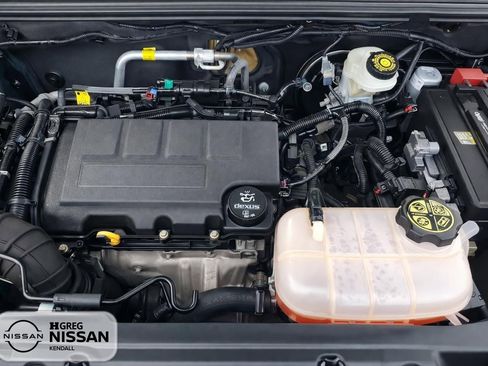 Used 2021 Chevrolet Trax LT image 15