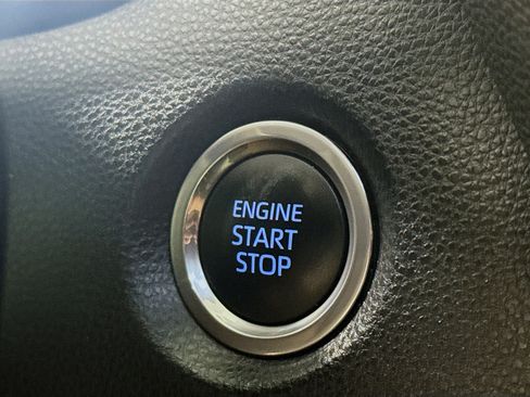 Used 2022 Toyota Corolla SE image 21