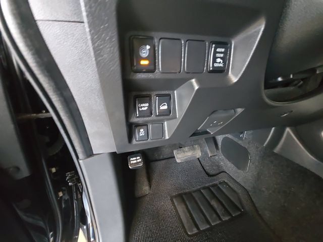 Used 2024 Nissan Frontier SV w/ SV Convenience Package AWD/4WD image 26